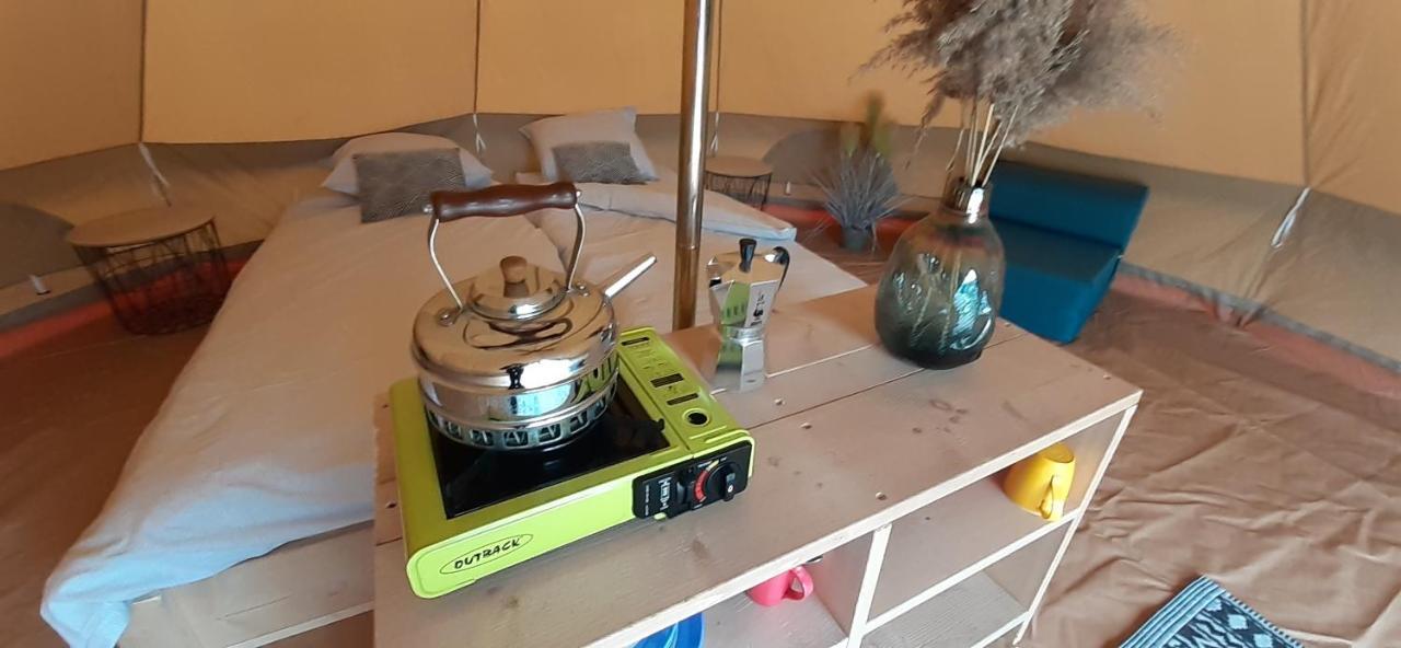 Tente Bell Au Camping Hautoreille バンヌ エクステリア 写真